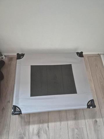 Honden stretcher met kussen beschikbaar voor biedingen