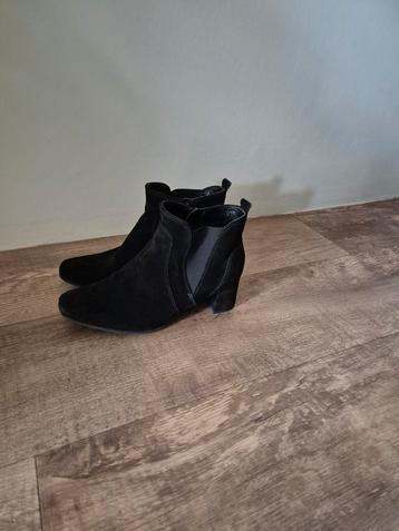 Z.g.a.n. zwarte korte laatsjes Jenny maat 5, 38 beschikbaar voor biedingen