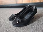 Tamaris sleehak pumps maat 38, Kleding | Dames, Schoenen, Tamaris, Pumps, Zwart, Ophalen of Verzenden