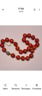 Vintage schuim koraal Ketting met Zilveren Sluiting, Gebruikt, Ophalen of Verzenden, Met bedels of kralen, Rood