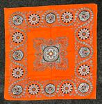 Boerenzakdoek zakdoek halsdoek hoofddoek oranje 53cm, Ophalen of Verzenden, Zo goed als nieuw, Maat 38/40 (M), Carnaval