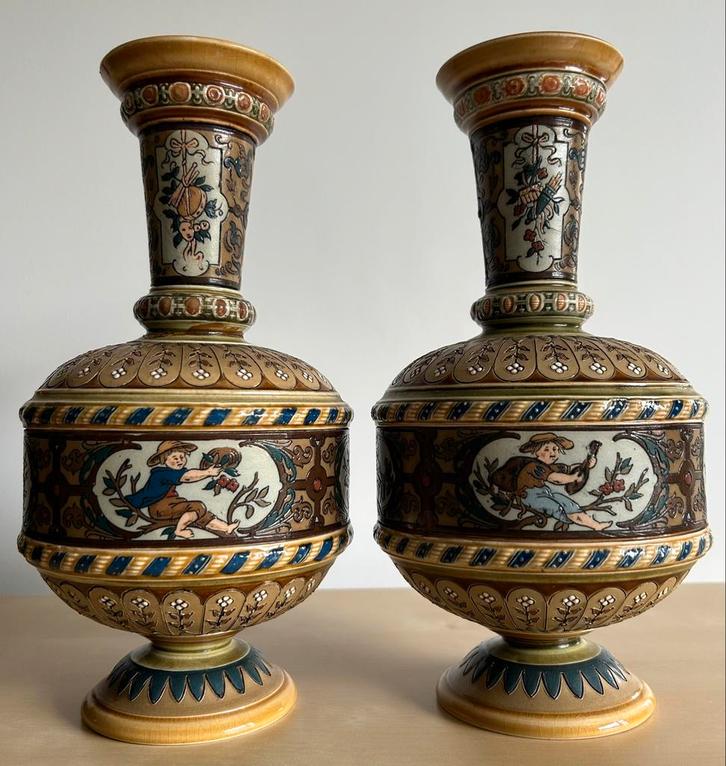 Kaststel Villeroy & Boch Mettlach antieke vazen 1884, Antiek en Kunst, Antiek | Vazen, Ophalen of Verzenden