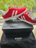Nieuwe originele Suède leren Versus Versace sneakers rood, Overige kleuren, Nieuw, Ophalen of Verzenden, Sneakers of Gympen