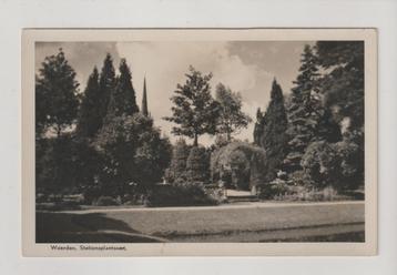 Woerden - Stationsplantsoen | fotokaart * 251029-05 beschikbaar voor biedingen