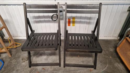 Zwarte houten klapstoelen, Huis en Inrichting, Stoelen, Zo goed als nieuw, Twee, Hout, Zwart, Ophalen
