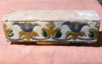 Spaanse tegel, cuerda seca, 16e eeuw, Toledo beschikbaar voor biedingen