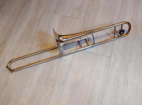 Trombone King 4B sonorous, Muziek en Instrumenten, Blaasinstrumenten | Trombones, Gebruikt, Tenor, Met koffer, Ophalen of Verzenden