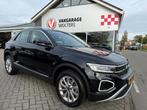 Volkswagen T-ROC 1.5 TSI Style Automaat/Apple Carplay RIJKLA, Auto's, 12 maanden, 4 cilinders, Alcantara, Zwart