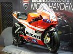 Nicky Hayden Ducati Desmosedici 2011 1:12 57073, Nieuw, Motor, Ophalen of Verzenden, 1:9 t/m 1:12