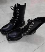 Dames laarzen maat 39 nieuwe, Kleding | Dames, Ophalen of Verzenden, Zo goed als nieuw, Zwart, Hoge laarzen