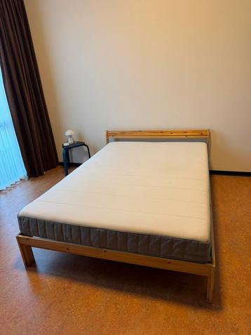 IKEA NEIDEN bedframe inclusief lattenbodem. 140 x 200 cm beschikbaar voor biedingen