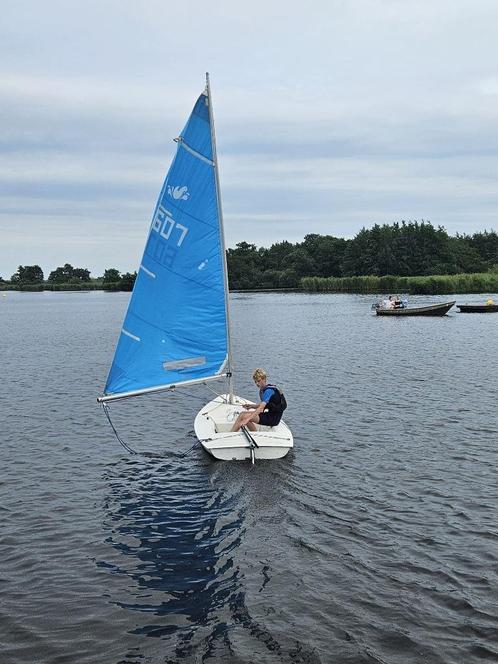 splash wedstrijdnummer 607 met 2 zeilen en wegtrailer, Watersport en Boten, Zeilen en Zeiltoebehoren, Gebruikt, Grootzeil, Minder dan 15 m²