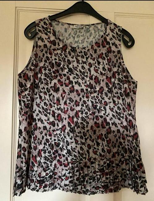LIU JO top/hemd luipaard print zwart/rood mt. L Zga nieuw, Kleding | Dames, Tops, Zo goed als nieuw, Maat 42/44 (L), Rood, Zonder mouw