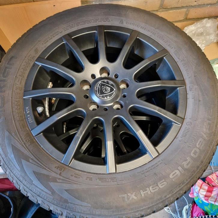 Winterbandenset  Mazda CX-3  215/60 R16, Auto-onderdelen, Banden en Velgen, Banden en Velgen, Winterbanden, 16 inch, 215 mm, Personenwagen