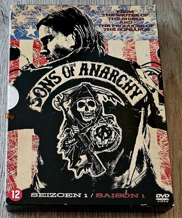 Sons Of Anarchy - Seizoen 1 - 4DVD Box beschikbaar voor biedingen