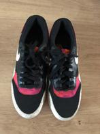 Nike Air sneakers roze/zwart maat 38.5, Ophalen, Zo goed als nieuw, Meisje, Schoenen