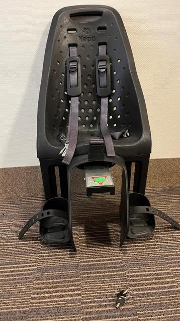 Yepp maxi achterzitje met slede en zadelsteun beschikbaar voor biedingen