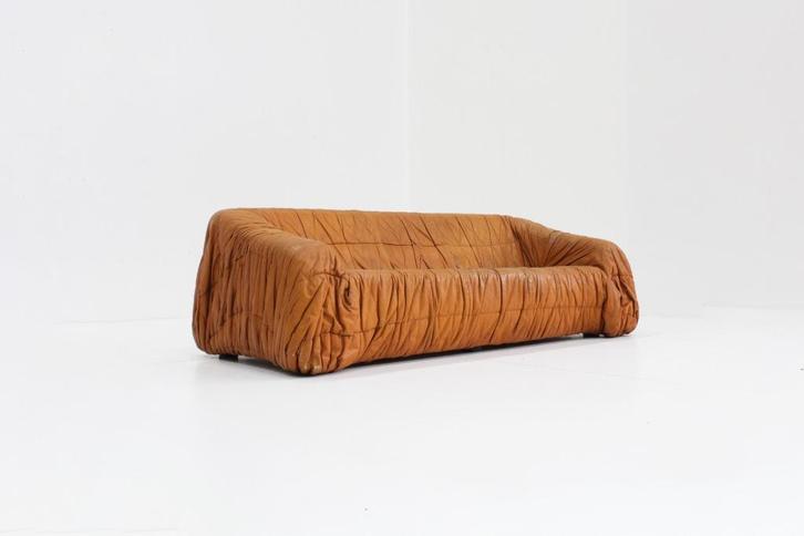 Vintage Piumino cognac leren sofa Jonathan De Pas, Huis en Inrichting, Banken | Bankstellen, Gebruikt, Rechte bank, Driepersoons