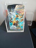 Xy fates collide boosterbox+acryl, Ophalen of Verzenden, Zo goed als nieuw