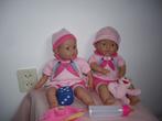 2 baby poppen tweeling met acc, Kinderen en Baby's, Speelgoed | Poppen, Ophalen of Verzenden, Zo goed als nieuw, Babypop