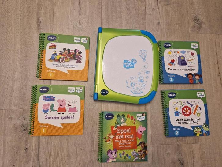 VTech MagiBook 3D & 5 boekjes, Kinderen en Baby's, Speelgoed | Vtech, Gebruikt, 4 tot 6 jaar, Ophalen