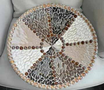 Grote Design Schaal 43 cm / Kappershoofd 2 st / Appel 2 st. beschikbaar voor biedingen