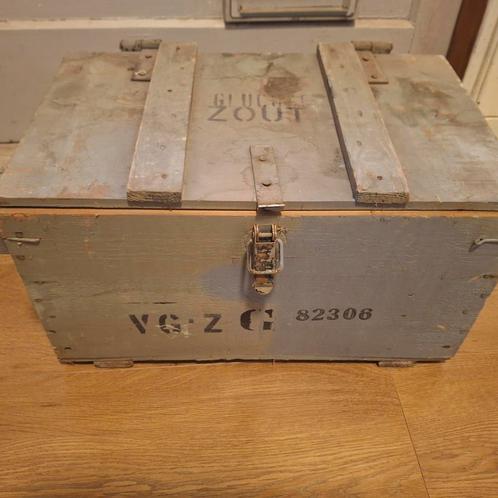 Vintage houten kisten, Huis en Inrichting, Woonaccessoires | Kisten, Zo goed als nieuw, Minder dan 50 cm, Minder dan 50 cm, Minder dan 50 cm