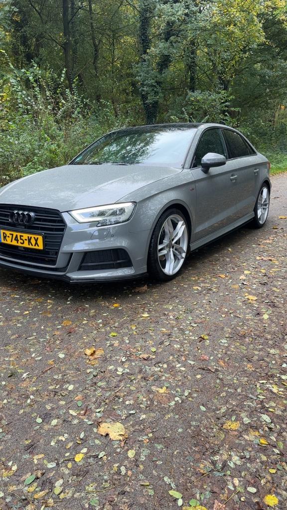 Audi A3 limousine 35 Tfsi 150pk S Tronic 2020 Grijs, Auto's, Audi, Particulier, A3, Airbags, Airconditioning, Bluetooth, Bochtverlichting
