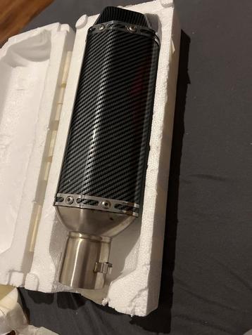 Nieuwe zip Uitlaat - Carbon Look beschikbaar voor biedingen