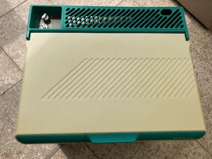 koelbox 220 volt - 12 volt - gas, Caravans en Kamperen, Koelboxen, Zo goed als nieuw, Koelbox, Elektrisch, Ophalen