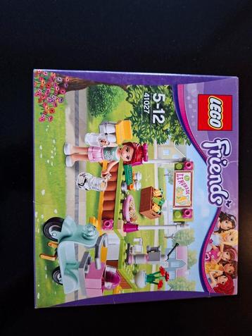 LEGO Friends 41027 Mia's Lemonade Stand beschikbaar voor biedingen