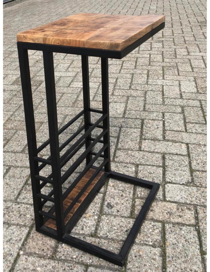 Bijzettafel Mangohout met zwart staal., Huis en Inrichting, Tafels | Bijzettafels, Nieuw, Rechthoekig, 60 cm of meer, Minder dan 55 cm