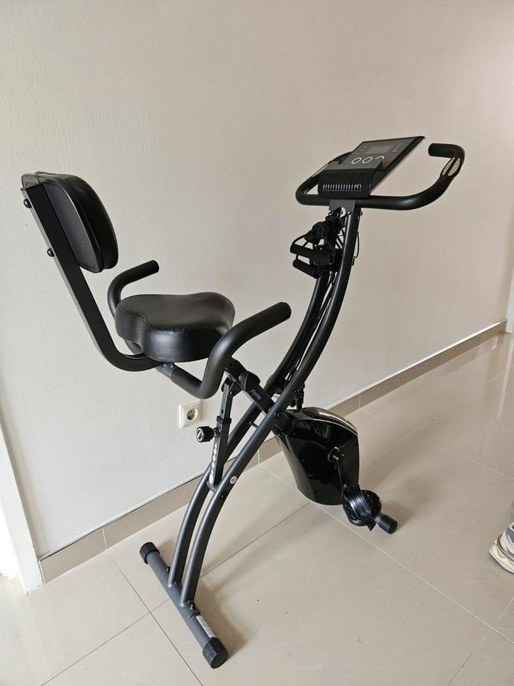 Slimcycle Hometrainer - Zo goed als nieuw!, Sport en Fitness, Fitnessapparatuur, Zo goed als nieuw, Hometrainer, Benen, Buik, Metaal