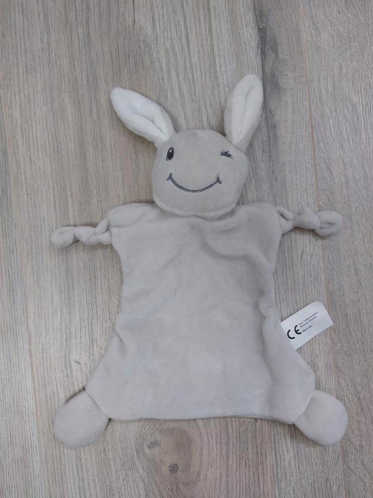 Knuffel knuffeldoekje Evora kruidvat konijn grijs L1069, Kinderen en Baby's, Speelgoed | Knuffels en Pluche, Zo goed als nieuw