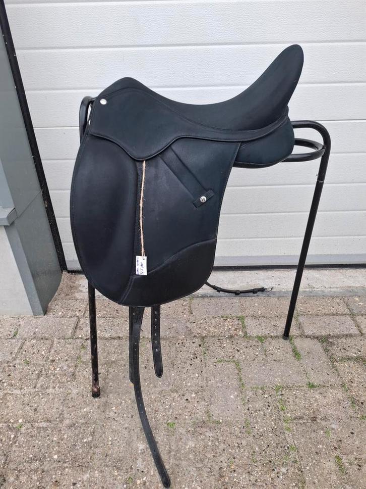 (Sale) !!Wintec isabell werth 17.5, Dieren en Toebehoren, Paarden en Pony's | Zadels, Zo goed als nieuw, Dressuur, Ophalen of Verzenden