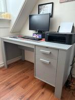 WOOOD BUREAU betongrijs., Ophalen, Zo goed als nieuw