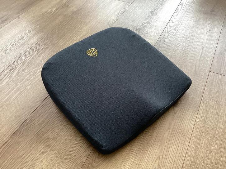 DEFA anatomisch zit- wigkussen, Auto diversen, Auto-accessoires, Zo goed als nieuw, Ophalen of Verzenden