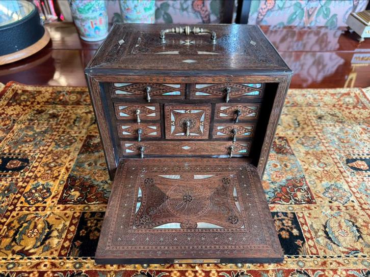 Zeer fraai Rariteiten Kistje Kabinetje, Antiek en Kunst, Antiek | Woonaccessoires, Ophalen of Verzenden