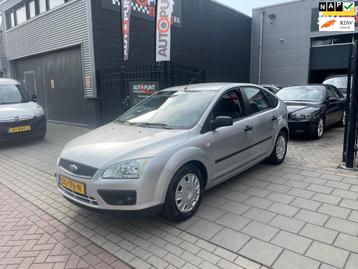 Ford Focus 1.4-16V Trend Airco PDC NAP APK beschikbaar voor biedingen