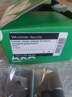 Axa cilinders 4 stuks 30-45 nieuw, Ophalen of Verzenden, Nieuw, Rvs, Slot