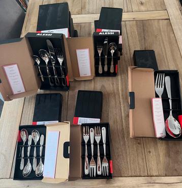 Nieuw Alessi Nuovo Milano 62-delige bestekset beschikbaar voor biedingen
