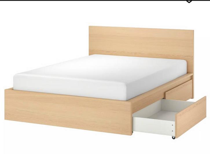 Malm ikea bed met lattenbodem 140x200, Huis en Inrichting, Slaapkamer | Bedden, Zo goed als nieuw, Tweepersoons, 140 cm, Hout