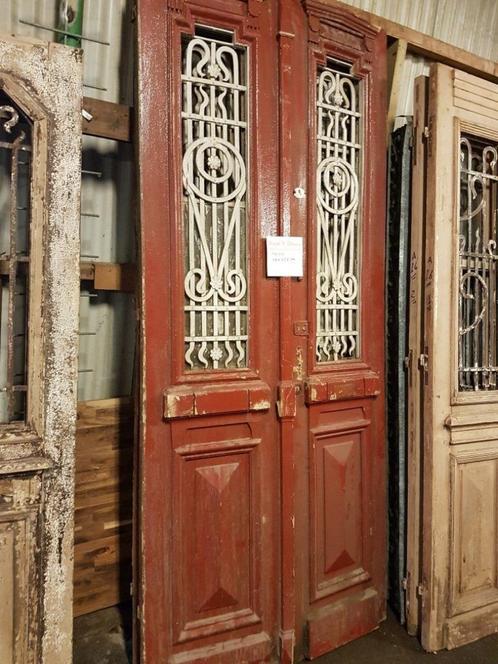 Antieke dubbele deur met ijzerwerk, Antiek en Kunst, Curiosa en Brocante