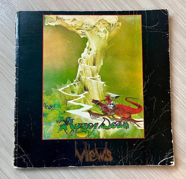 Roger Dean - Views - Art book - YES, Budgie, Uriah Heep, Boeken, Fantasy, Gelezen, Ophalen of Verzenden