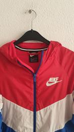 Nike Windrunner Jas - Rood/Wit/Blauw - Maat 170, Ophalen of Verzenden, Zo goed als nieuw, Jongen of Meisje, Jas