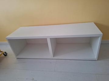 Besta. Ikea. Wit laag kastje. 2 vakken.