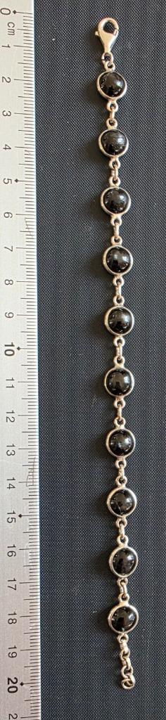 zilveren armband met ronde chalcedoon beschikbaar voor biedingen
