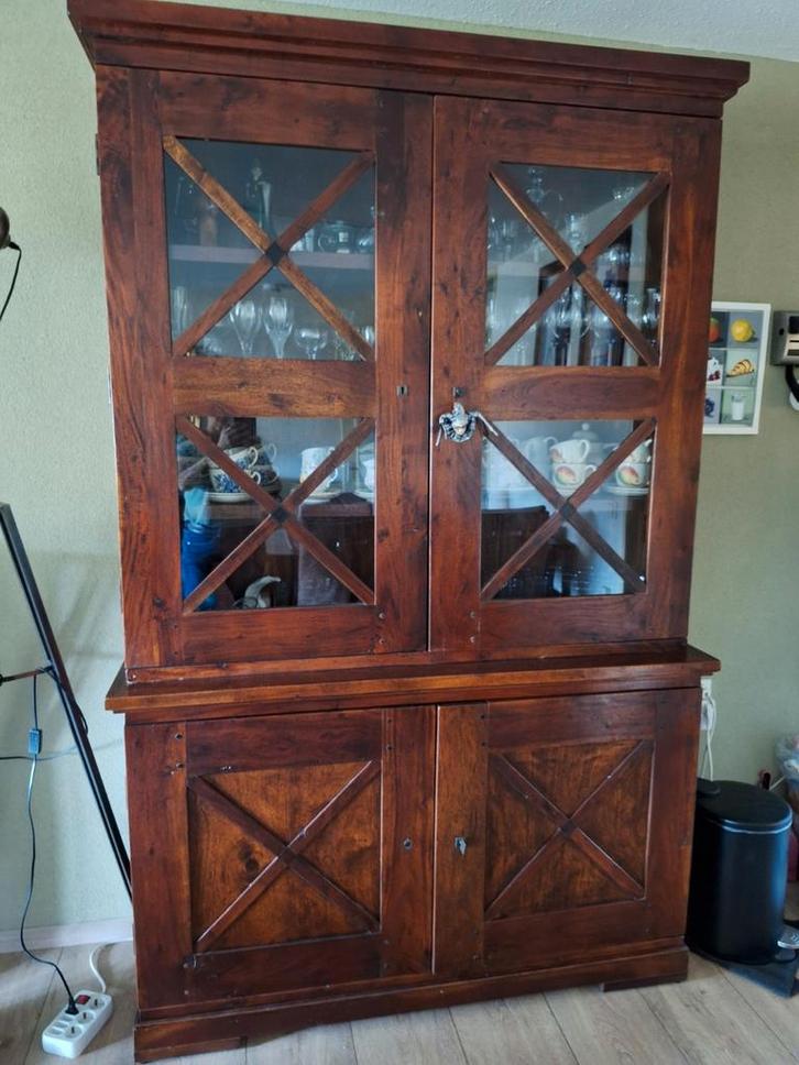 Robuuste buffetkast met glazen deuren, Huis en Inrichting, Kasten | Vitrinekasten, Gebruikt, 150 tot 200 cm, 100 tot 150 cm, 25 tot 50 cm
