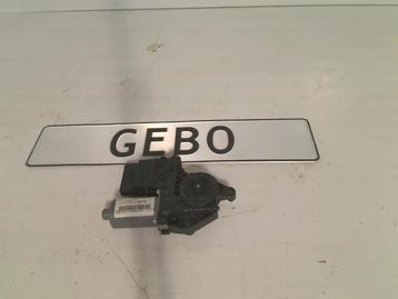 MOTOR RAAMMECHANIEK RECHTS ACHTER Golf VI (5K1) (5k0959794) beschikbaar voor biedingen