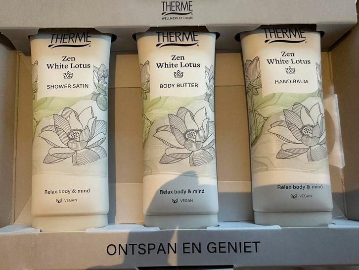 Therme Zen White Lotus Set - Nieuw in verpakking, Sieraden, Tassen en Uiterlijk, Uiterlijk | Lichaamsverzorging, Nieuw, Verzenden